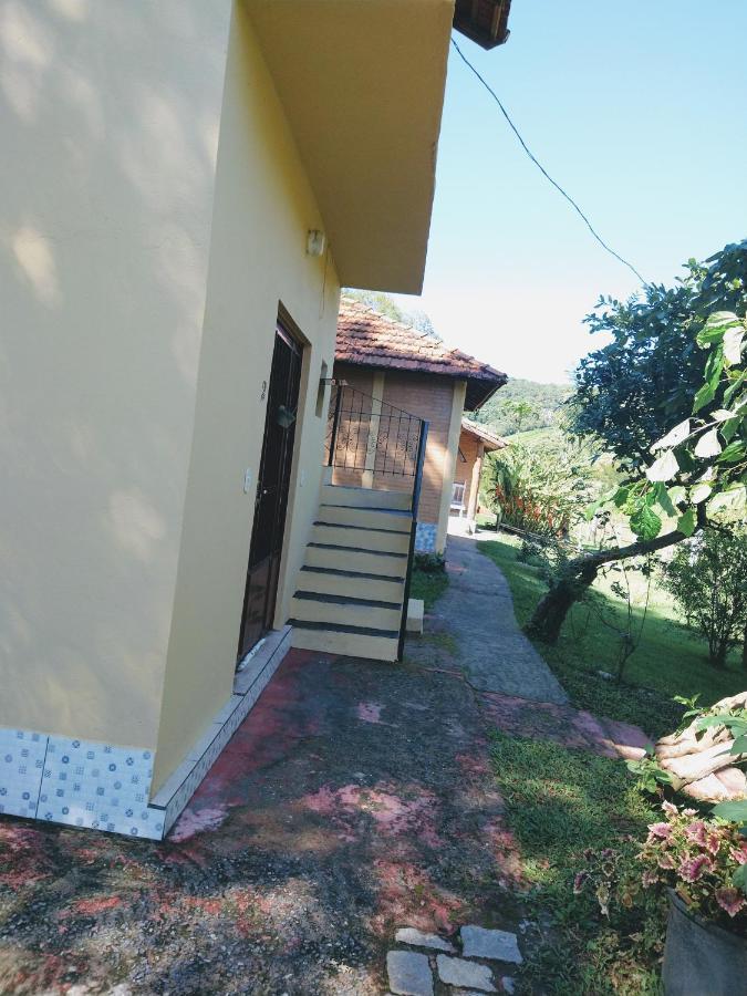 Quarto Duplo com Banheiro Privativo