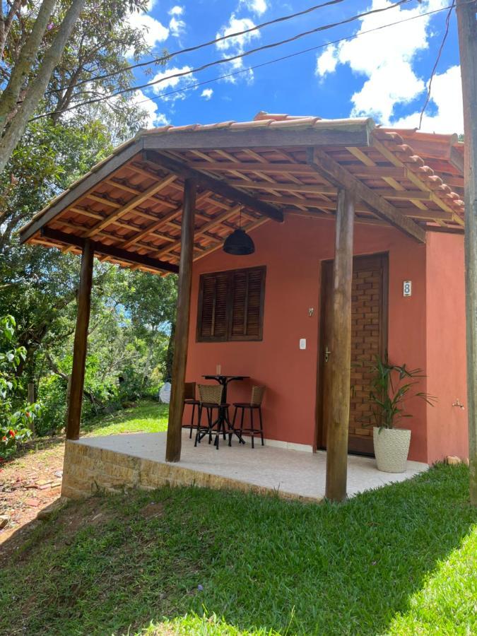 Quarto Triplo com Banheiro Privativo
